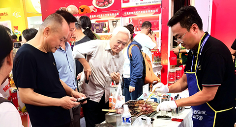 臻有良品携宁夏牛羊肉参加第 113 届南京秋糖